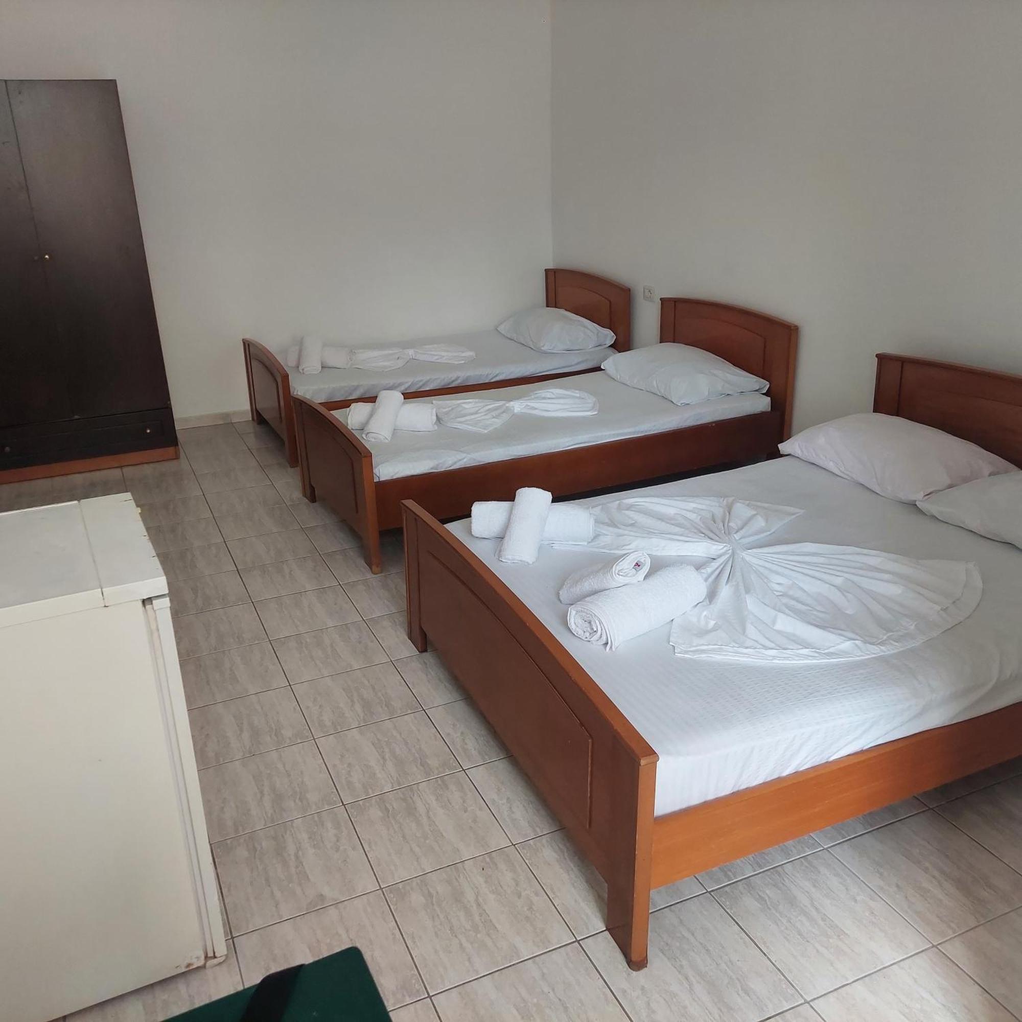 Casa Mia Economy Condos Sarande Bagian luar foto